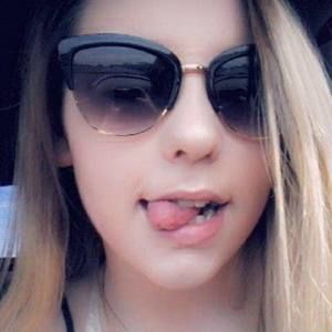 Meet your Posher, Liza